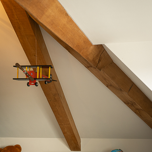 Nieuwbouw huis binnenspanten hout