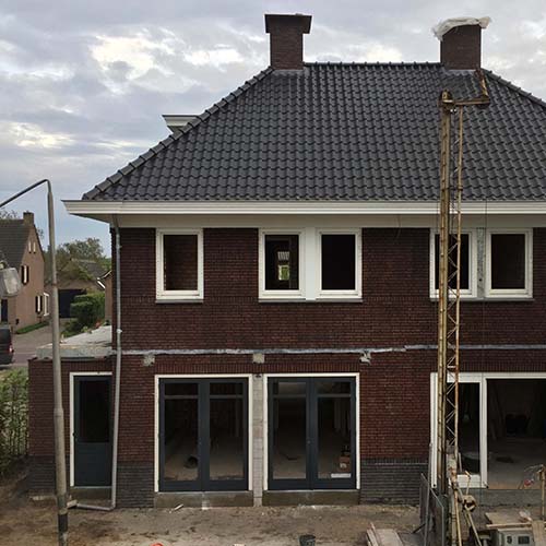 Nieuwbouw huis in aanbouw